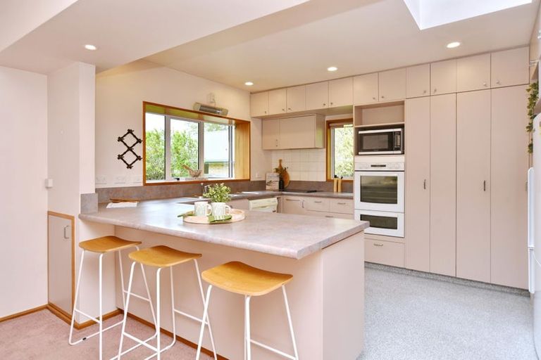 Photo of property in 16 Larch Place, Casebrook, Christchurch, 8051