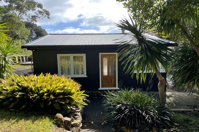 Photo of property in 7 Beach Valley Road, Piha, New Lynn, 0772