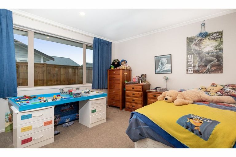 Photo of property in 18 Josh Road, Huapai, Kumeu, 0810