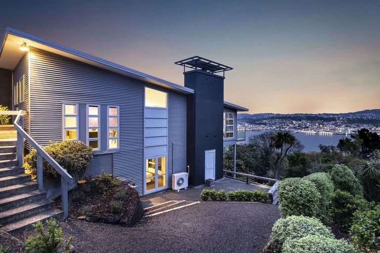 Photo of property in 50 Shandon Road, Vauxhall, Dunedin, 9013