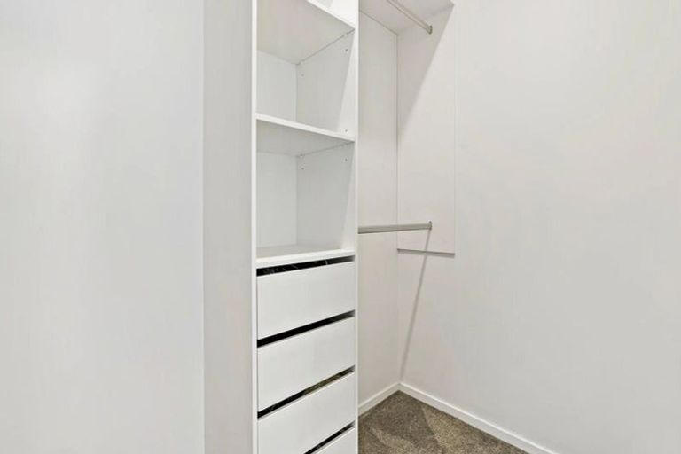 Photo of property in 2/2 Jadewynn Drive, Massey, Auckland, 0614
