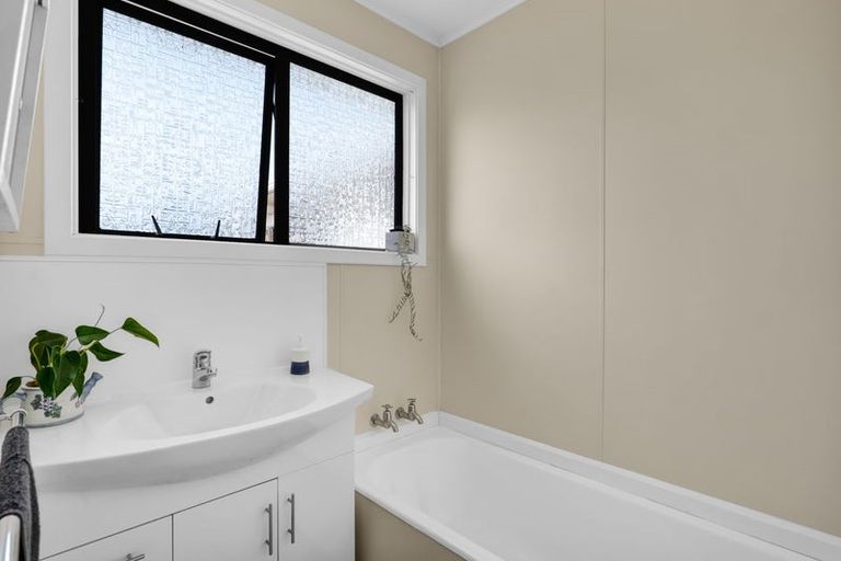 Photo of property in 82 Blake Street, Waitara, 4320