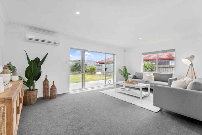 Photo of property in 31 Dalton Drive, Papamoa Beach, Papamoa, 3118