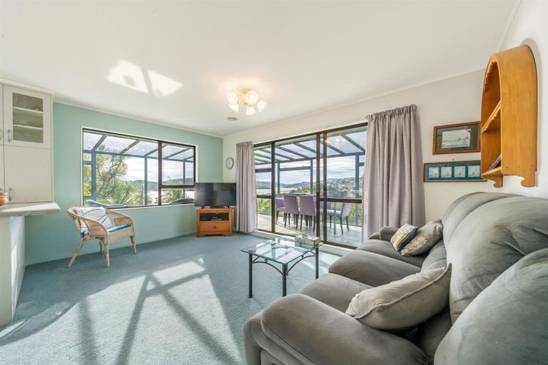 Photo of property in 6 Thurso Grove, Papakowhai, Porirua, 5024