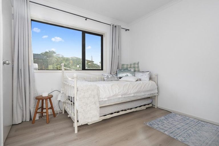 Photo of property in 12 Rays Way, Tuakau, 2121