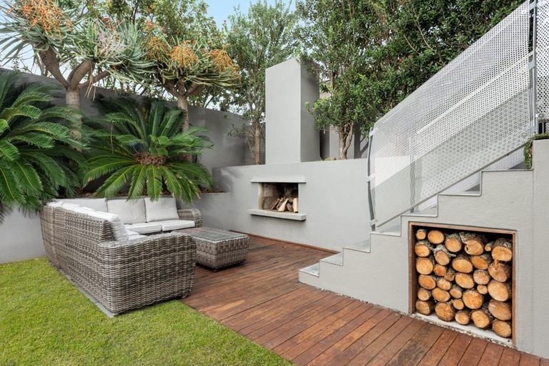 Photo of property in 43 Oceanbeach Road, Mount Maunganui, 3116