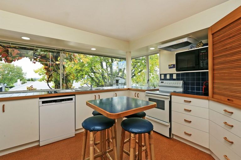 Photo of property in 12a Gillean Street, Havelock North, 4130