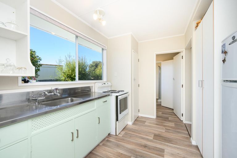Photo of property in 9 Drury Street, Cloverlea, Palmerston North, 4412
