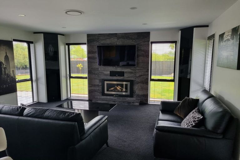 Photo of property in 38 Styx River Place, Spencerville, Christchurch, 8083