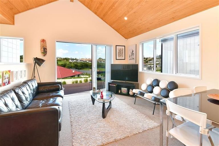 Photo of property in 117 Voyager Drive, Gulf Harbour, Whangaparaoa, 0930