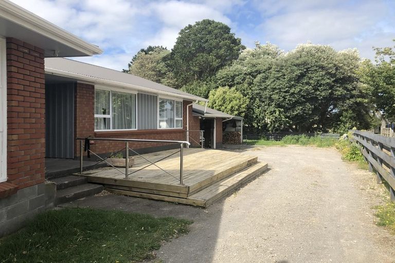 Photo of property in 22 Carthew Street, Okato, 4335