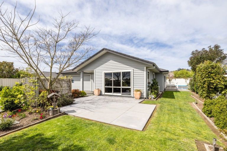 Photo of property in 75a Arataki Road, Havelock North, 4130