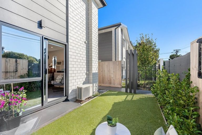 Photo of property in 2c Avon Street, Waterloo, Lower Hutt, 5011