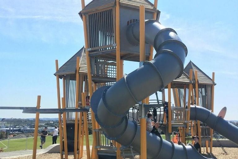 Photo of property in 72 Waimumu Road, Massey, Auckland, 0614