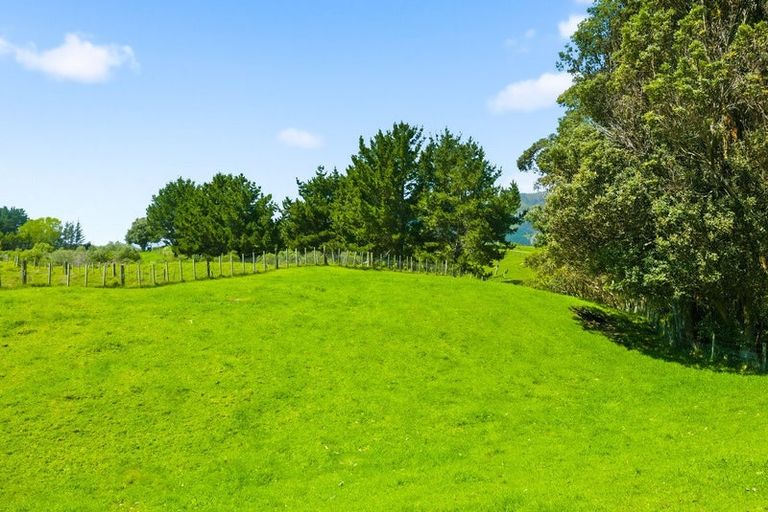 Photo of property in 340d Ngarara Road, Waikanae, 5391