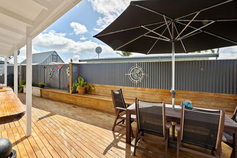 Photo of property in 7b Laura Place, Whitianga, 3510