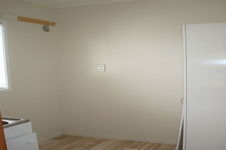 Photo of property in 21 Aberfeldy Avenue, Highland Park, Auckland, 2010