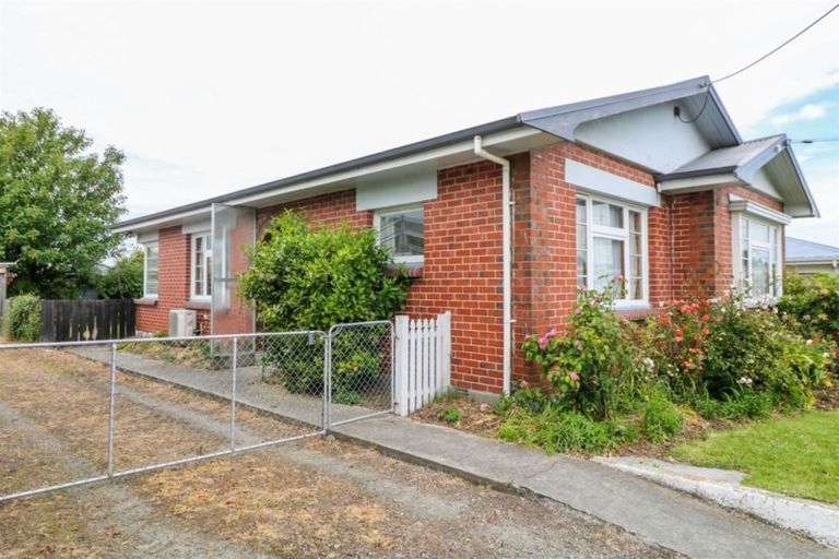 Photo of property in 35 Oxford Street, West End, Timaru, 7910