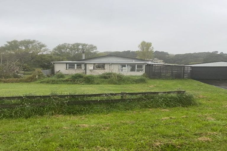 Photo of property in 56 Blake Street, Waitara, 4320