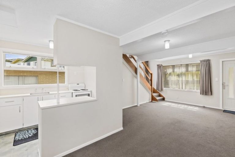 Photo of property in 30b Cypress Drive, Maungaraki, Lower Hutt, 5010