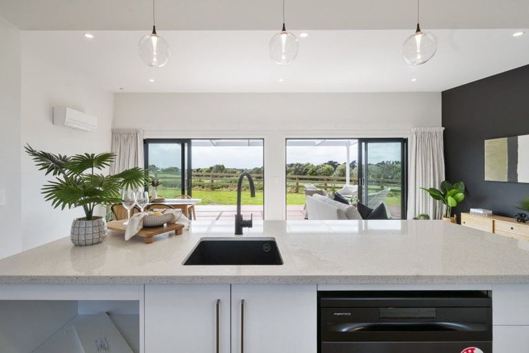 Photo of property in 1121 Parewanui Road, Parewanui, 4894