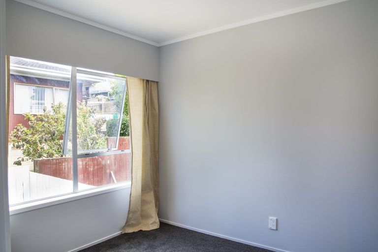 Photo of property in 1/9 Miraka Place, Birkenhead, Auckland, 0626