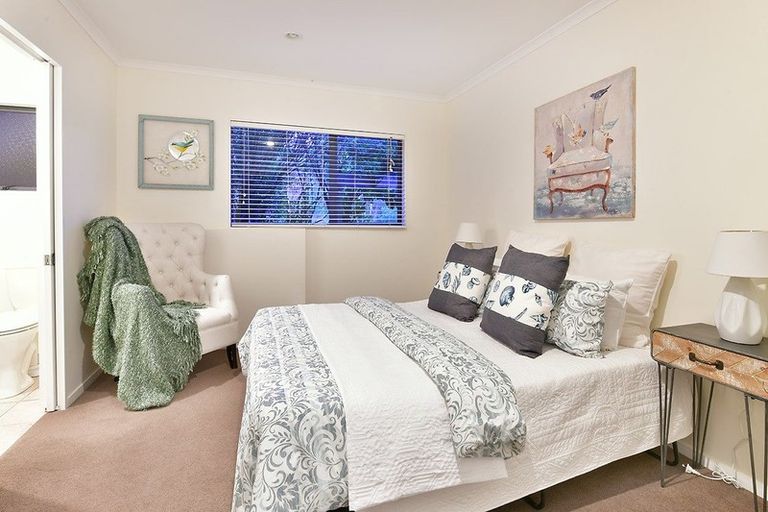 Photo of property in 135 Greenhithe Road, Greenhithe, Auckland, 0632