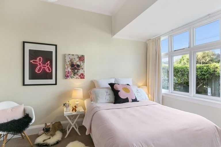 Photo of property in 92 Owen Street, Newtown, Wellington, 6021