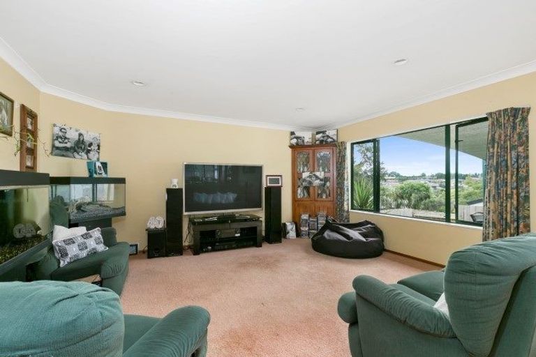 Photo of property in 16 Montana Drive, Pyes Pa, Tauranga, 3112