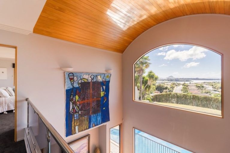 Photo of property in 300 Waitaha Road, Welcome Bay, Tauranga, 3112