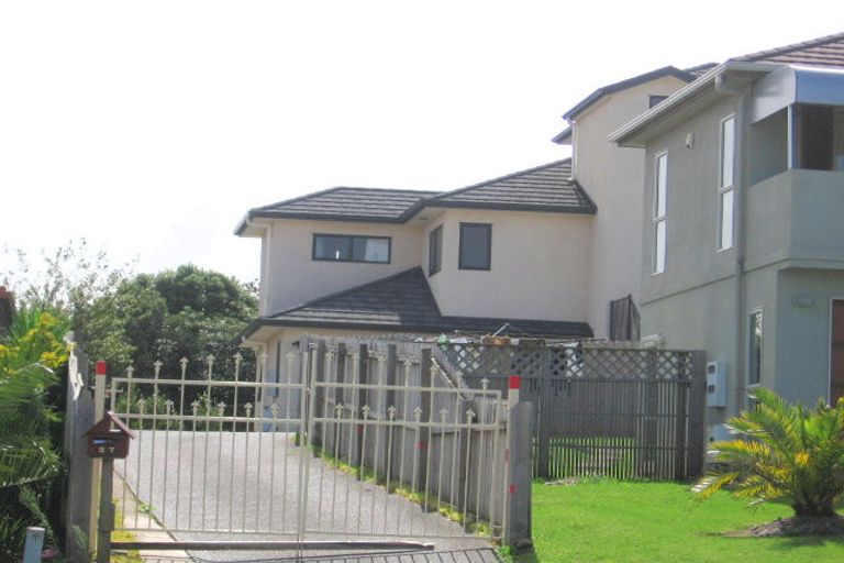Photo of property in 27 Spencer Road, Oteha, Auckland, 0632
