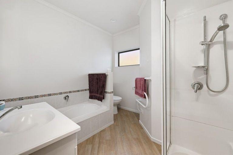 Photo of property in 6a Taramea Rise, Pyes Pa, Tauranga, 3112