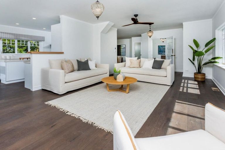 Photo of property in 1 Ascot Avenue, Narrow Neck, Auckland, 0624