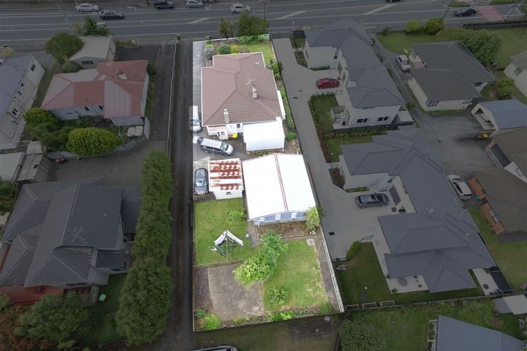 Photo of property in 182 Cambridge Road, Hillcrest, Hamilton, 3216