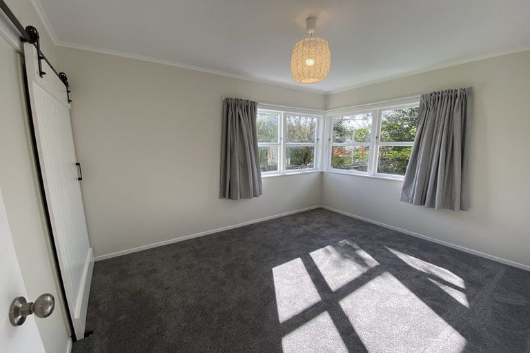 Photo of property in 3 Merchant Avenue, Te Atatu South, Auckland, 0610