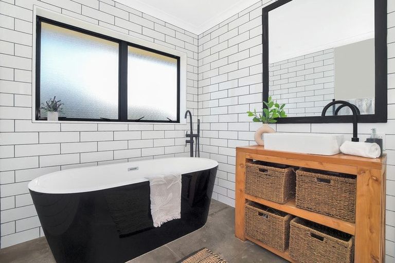 Photo of property in 51 Blake Boulevard, Papamoa Beach, Papamoa, 3118