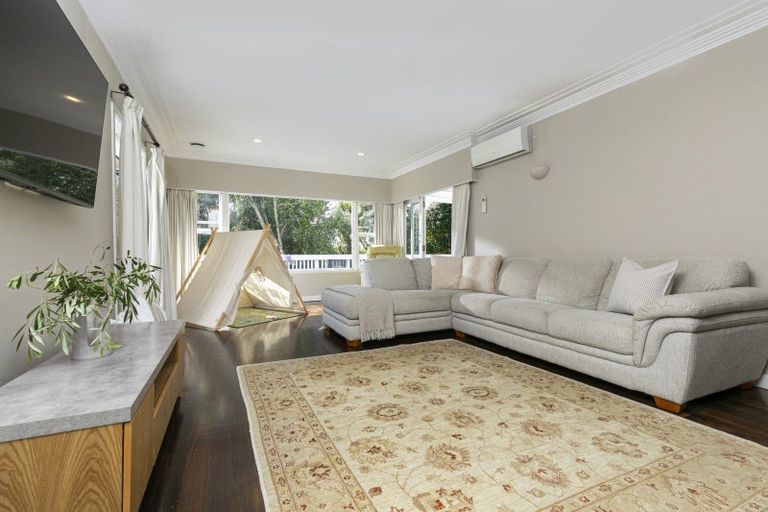 Photo of property in 9 The Close, Greenhithe, Auckland, 0632
