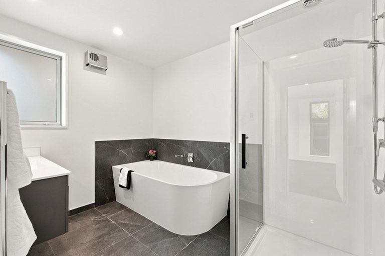 Photo of property in 20b Glenburn Place, Avonhead, Christchurch, 8042