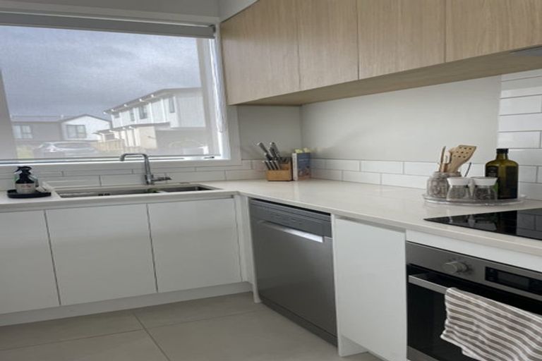 Photo of property in 2a Treloar Crescent, Hobsonville, Auckland, 0616