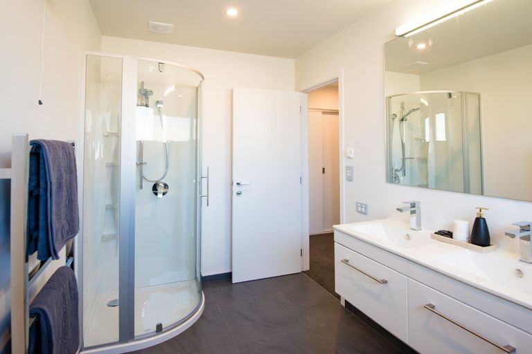 Photo of property in 51a Molyneux Avenue, Cromwell, 9310