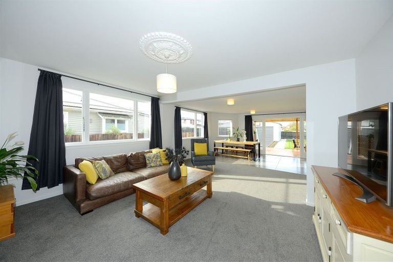 Photo of property in 38 Lindsay Street, St Albans, Christchurch, 8014