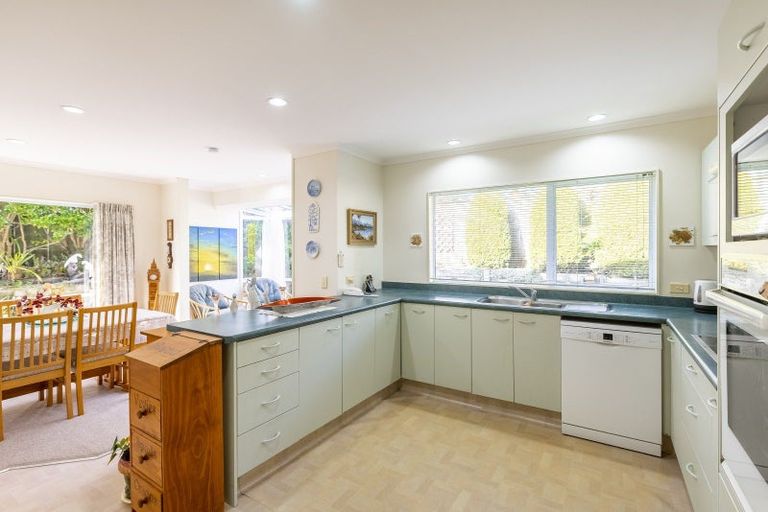 Photo of property in 41a Winara Avenue, Waikanae, 5036