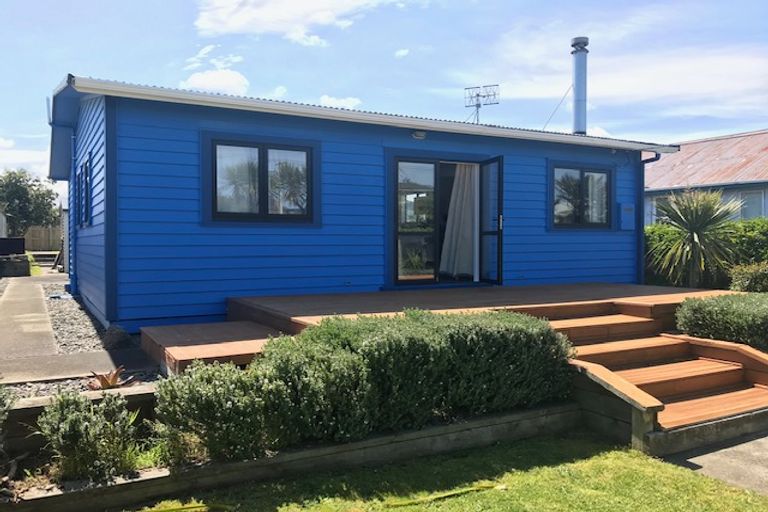 Photo of property in 154 Cornfoot Street, Castlecliff, Whanganui, 4501