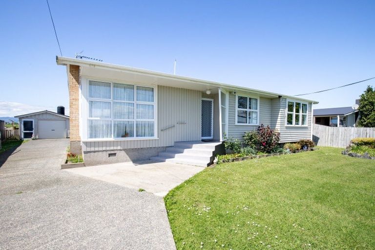 Photo of property in 100 Pipiroa Road, Ngatea, 3503