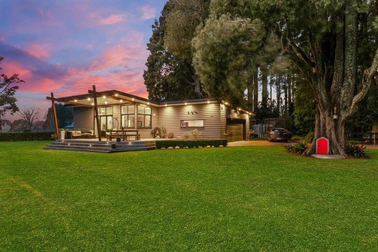 Photo of property in 89 Burnside Road, Ardmore, Papakura, 2582