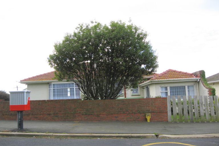 Photo of property in 41 Isadore Road, Saint Clair, Dunedin, 9012