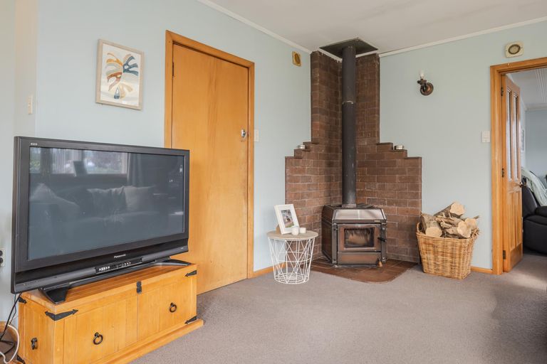 Photo of property in 18 Oxford Street, Holmes Hill, Oamaru, 9401