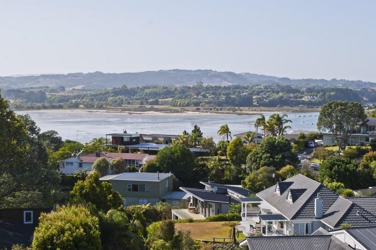 Photo of property in 1/99 Pah Road, Cockle Bay, Auckland, 2014