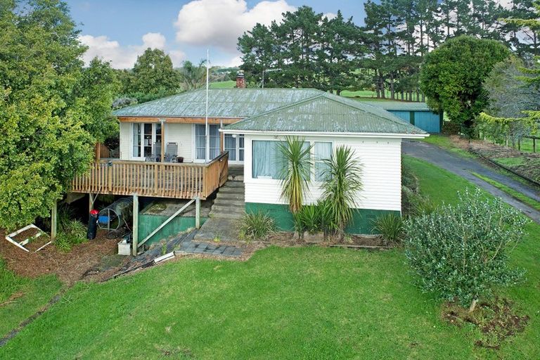 Photo of property in 915 Glenbrook Road, Glenbrook, Pukekohe, 2679
