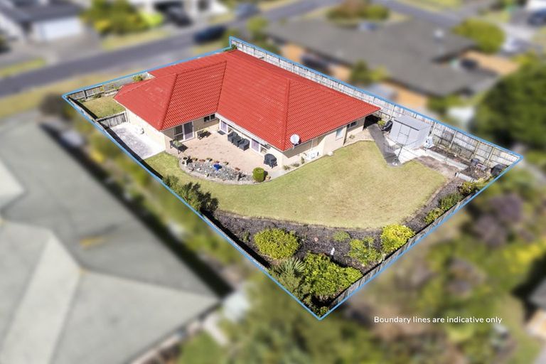 Photo of property in 4 Sandhurst Rise, Henderson, Auckland, 0612